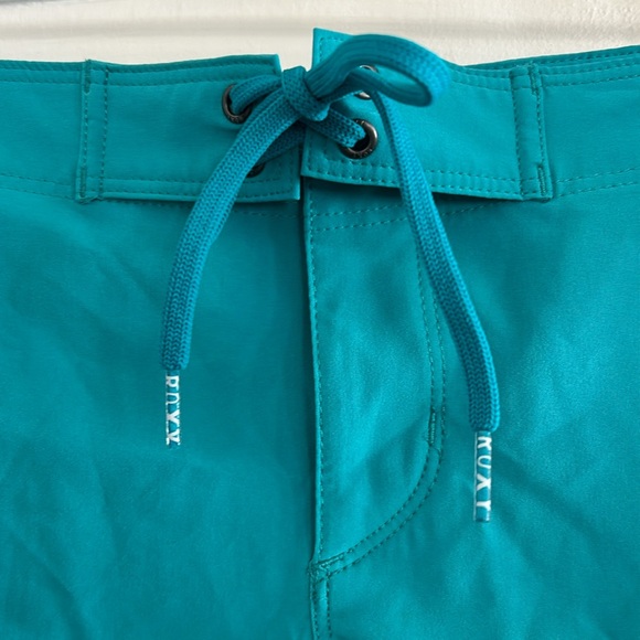 Roxy Board Shorts Size Medium Turquoise Color - Picture 4 of 5